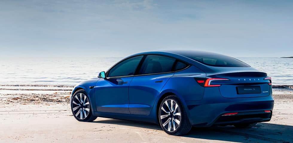 TOP 20 Coches 100% Eléctricos con más autonomía (2025) | Tesla Model 3 Tesla Model 3 Gran Autonomía - 602 km autonomía - Coche eléctrico